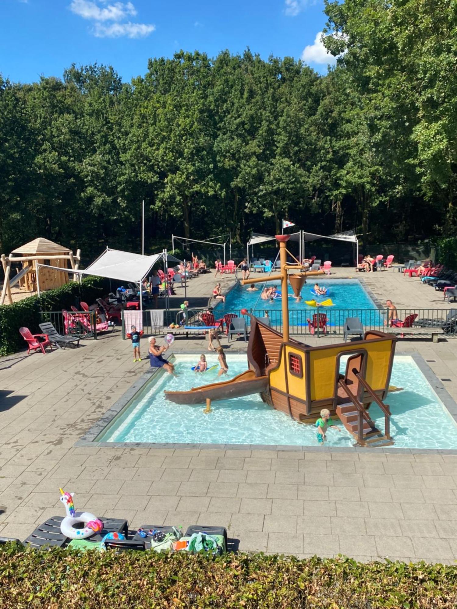 Holiday Park Duinhoeve Udenhout Exterior foto